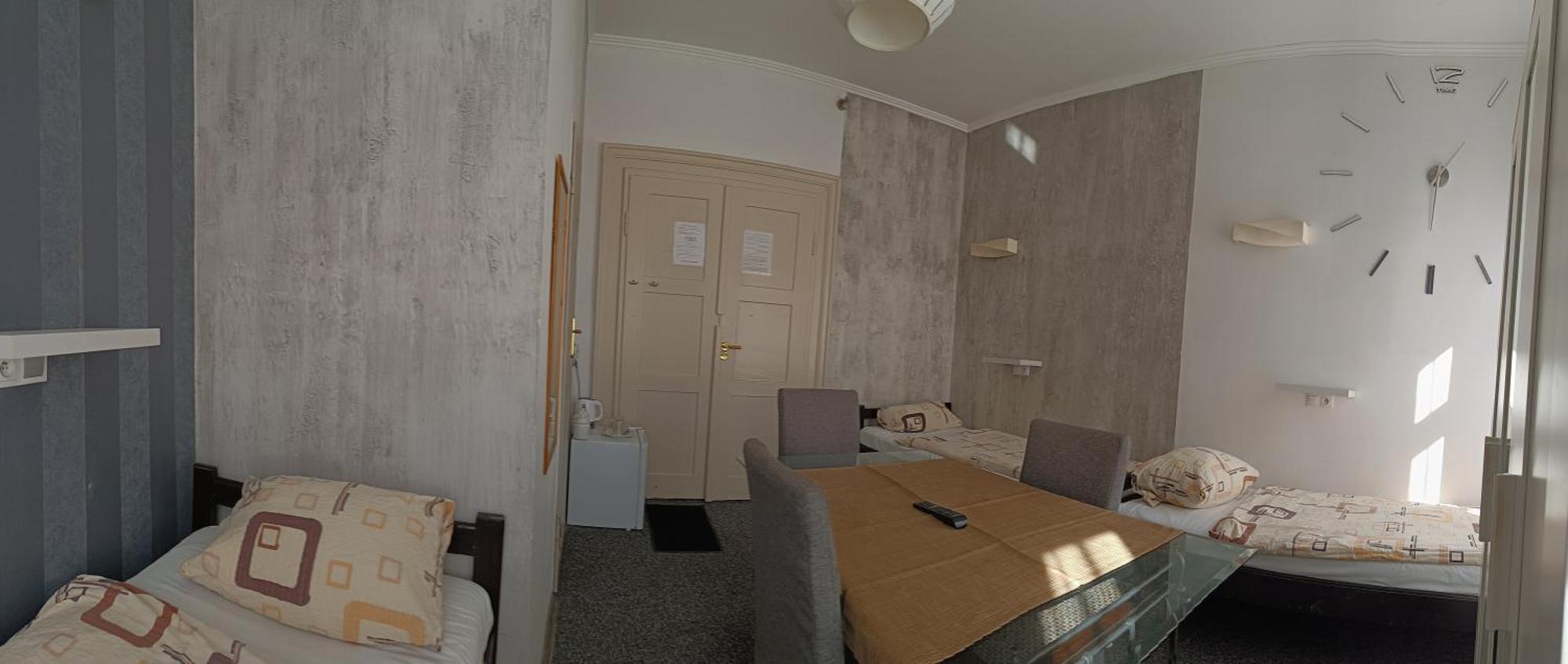 Hotel Polonia Namysłów Buitenkant foto